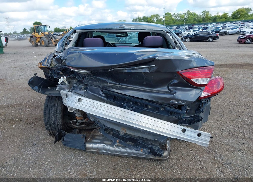 2015 CHRYSLER 200 VIN: 1C3CCCAB2FN540021