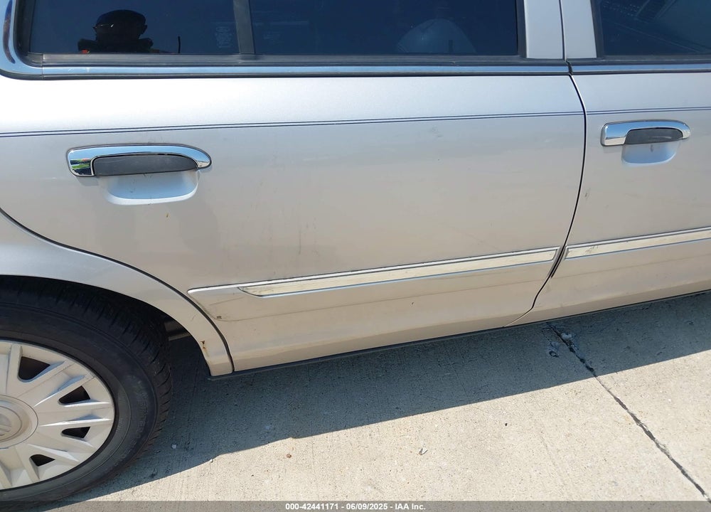 2004 MERCURY GRAND MARQUIS VIN: 2MEFM74W54X673359