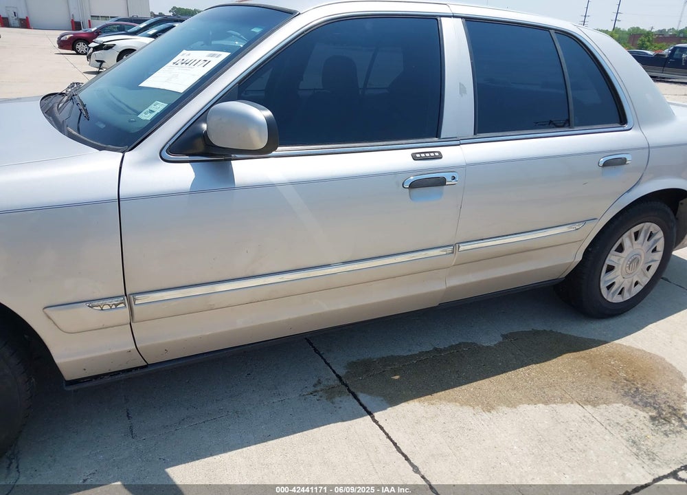 2004 MERCURY GRAND MARQUIS VIN: 2MEFM74W54X673359