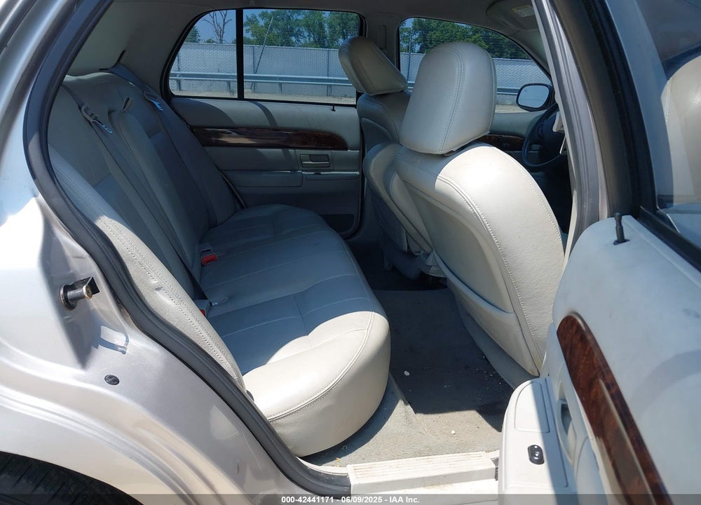 2004 MERCURY GRAND MARQUIS VIN: 2MEFM74W54X673359