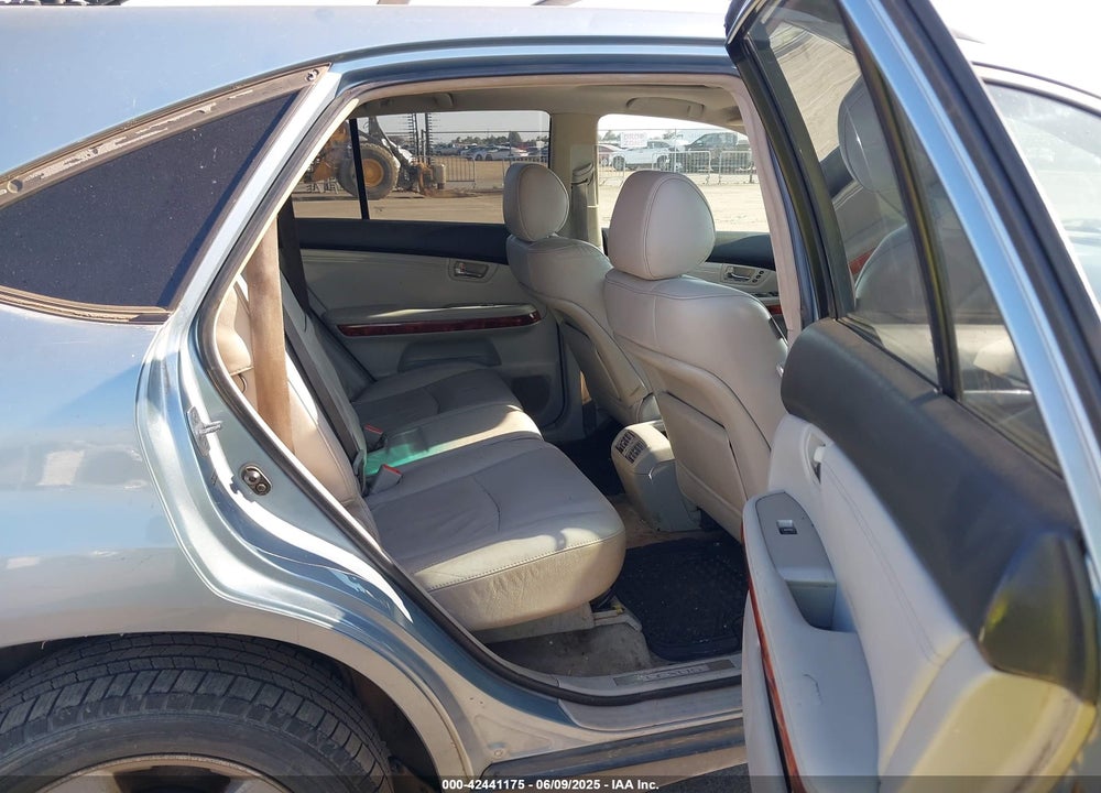 2007 LEXUS RX 350 VIN: 2T2HK31U77C024968