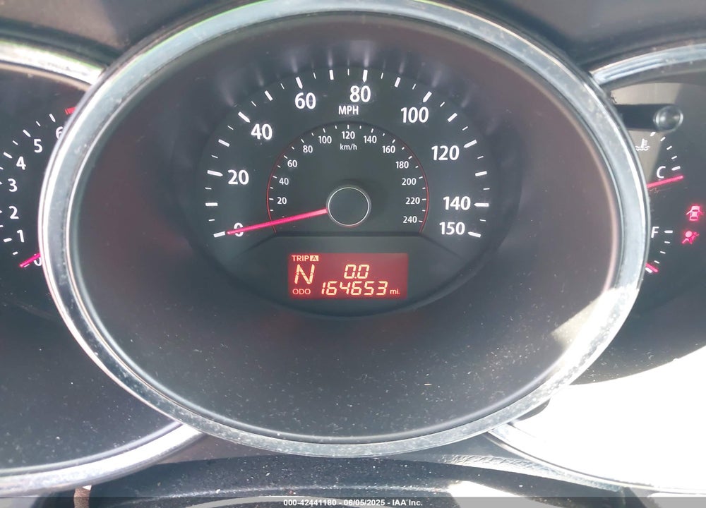 2012 KIA SORENTO LX VIN: 5XYKT4A69CG233741