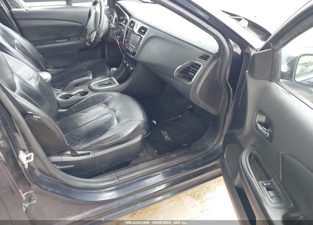 2012 CHRYSLER 200 VIN: 1C3CCBCG1CN306385