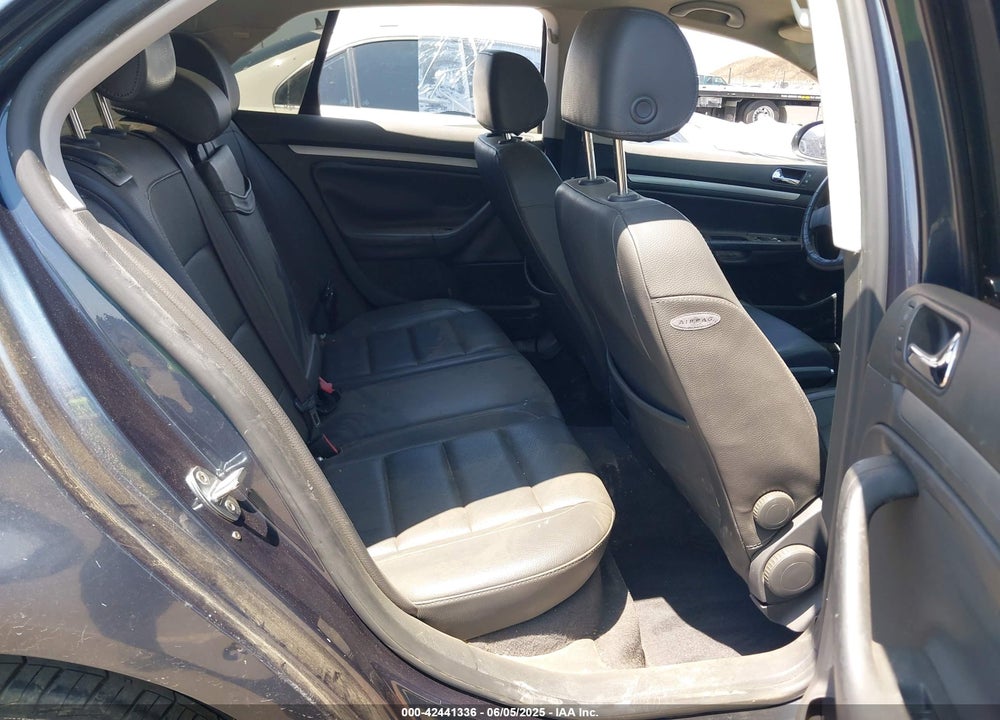 2005 VOLKSWAGEN JETTA 2.5 VIN: 3VWRG71K05M644658