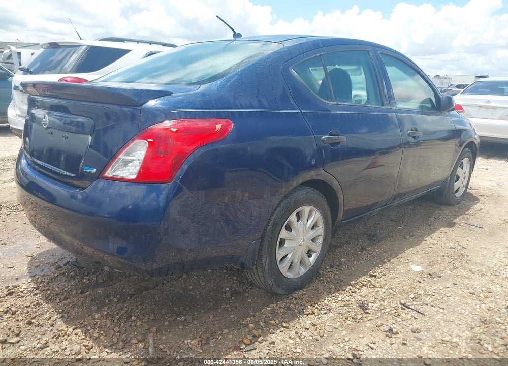 2014 NISSAN VERSA 1.6 S+ VIN: 3N1CN7AP2EL842032