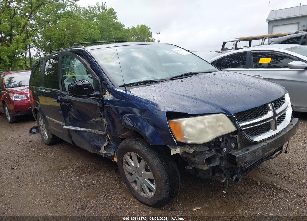 2014 CHRYSLER TOWN & COUNTRY TOURING VIN: 2C4RC1BG2ER339158