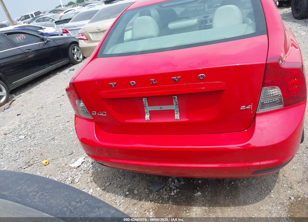 2009 VOLVO S40 VIN: YV1MS390292464287