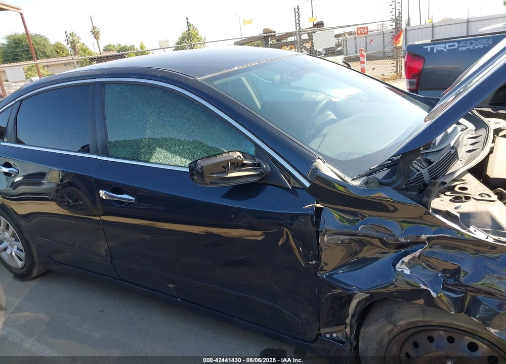 2017 NISSAN ALTIMA VIN: 1N4AL3APXHN305387