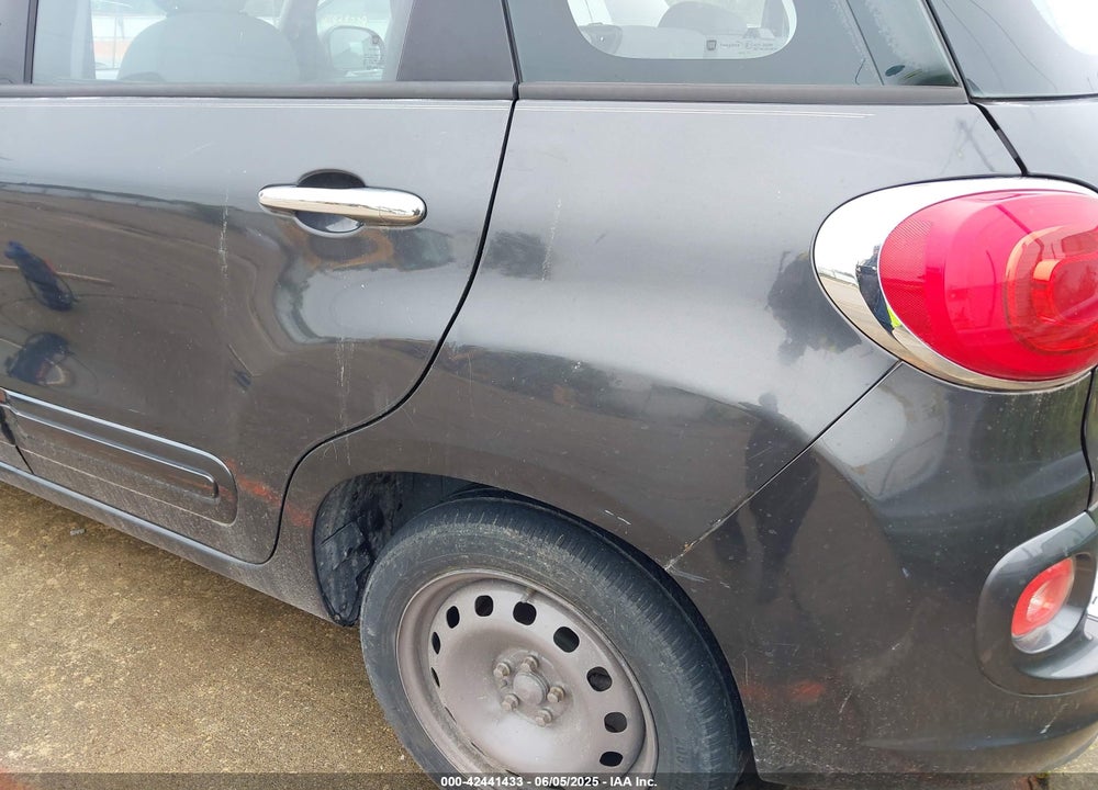 2014 FIAT 500L POP VIN: ZFBCFAAH8EZ000209