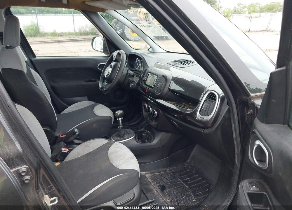2014 FIAT 500L POP VIN: ZFBCFAAH8EZ000209