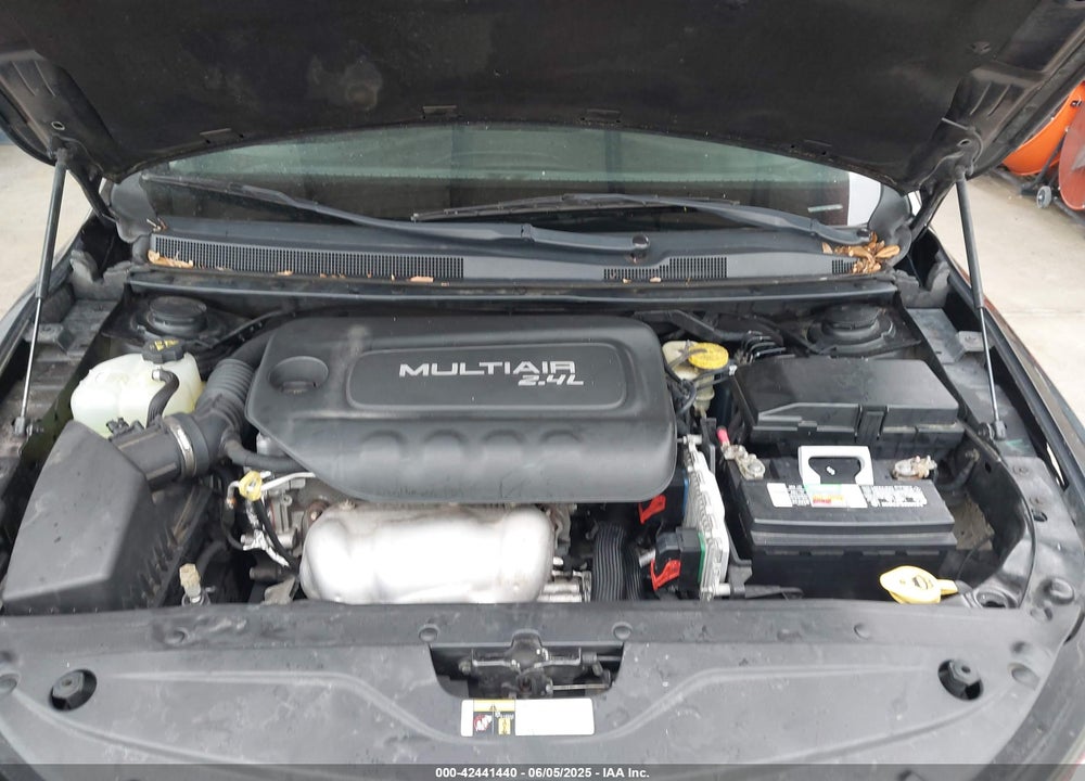 2016 CHRYSLER 200 VIN: 1C3CCCAB4GN112386