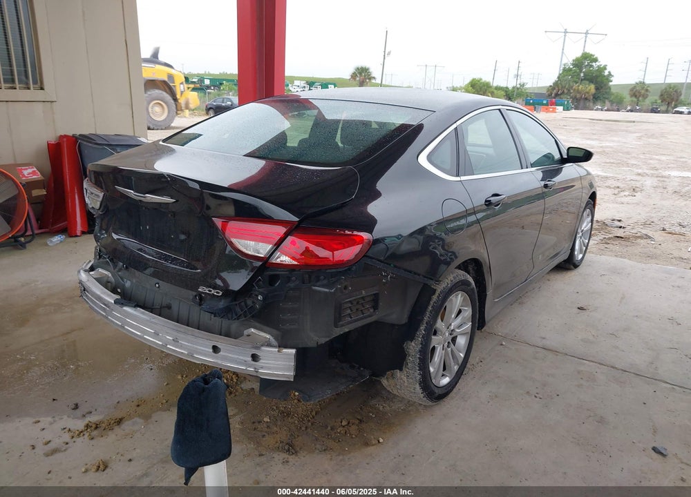 2016 CHRYSLER 200 VIN: 1C3CCCAB4GN112386
