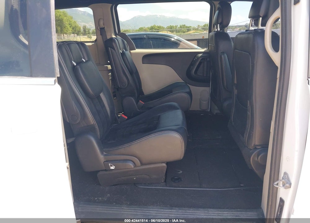 2016 DODGE GRAND CARAVAN SXT VIN: 2C4RDGCGXGR263576