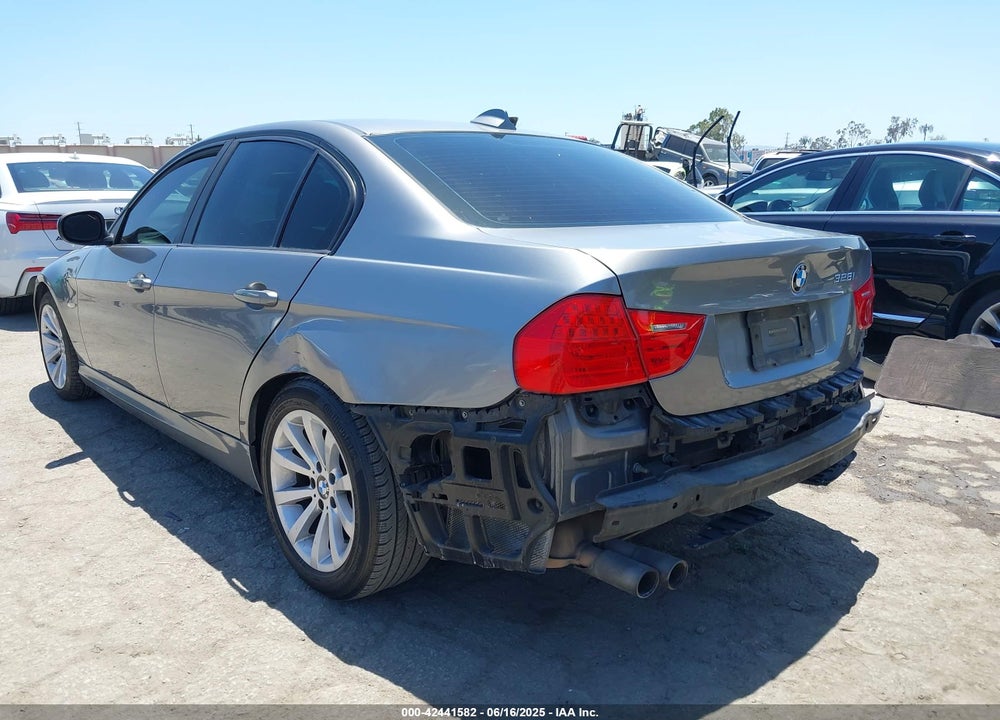 2011 BMW 328I VIN: WBAPH5G57BNM72284