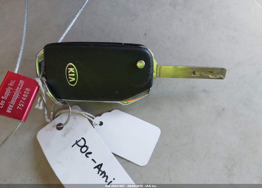 2021 KIA SELTOS VIN: KNDEU2AA0M7124876