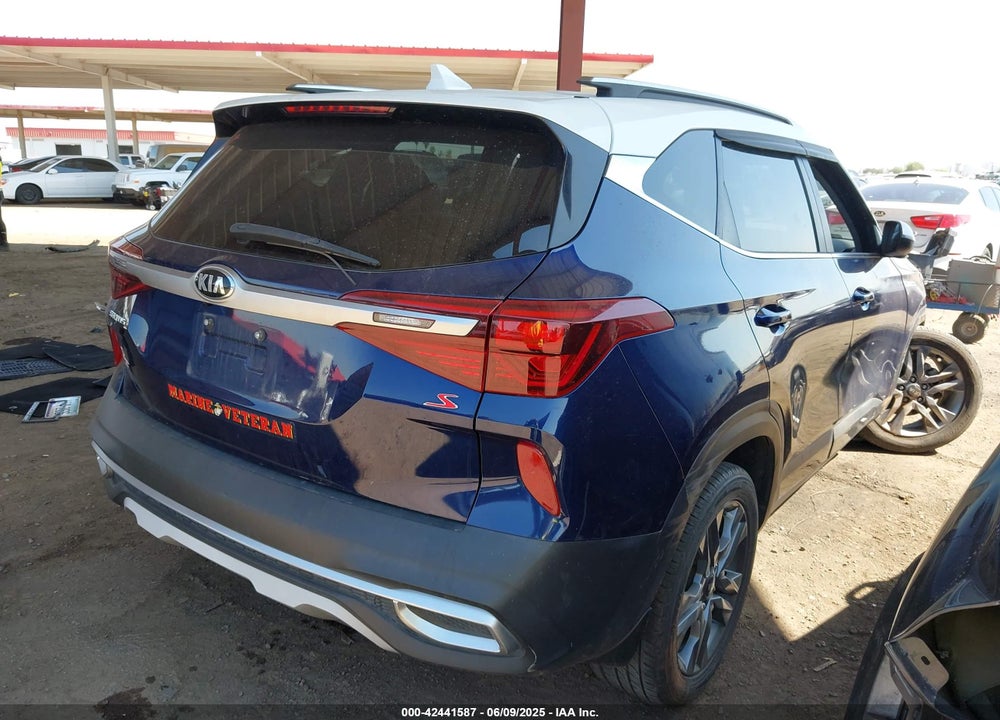 2021 KIA SELTOS VIN: KNDEU2AA0M7124876