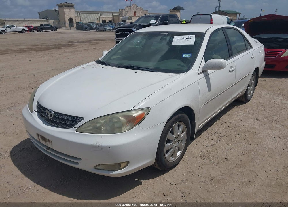 2003 TOYOTA CAMRY LE/XLE VIN: JTDBF30K030095917