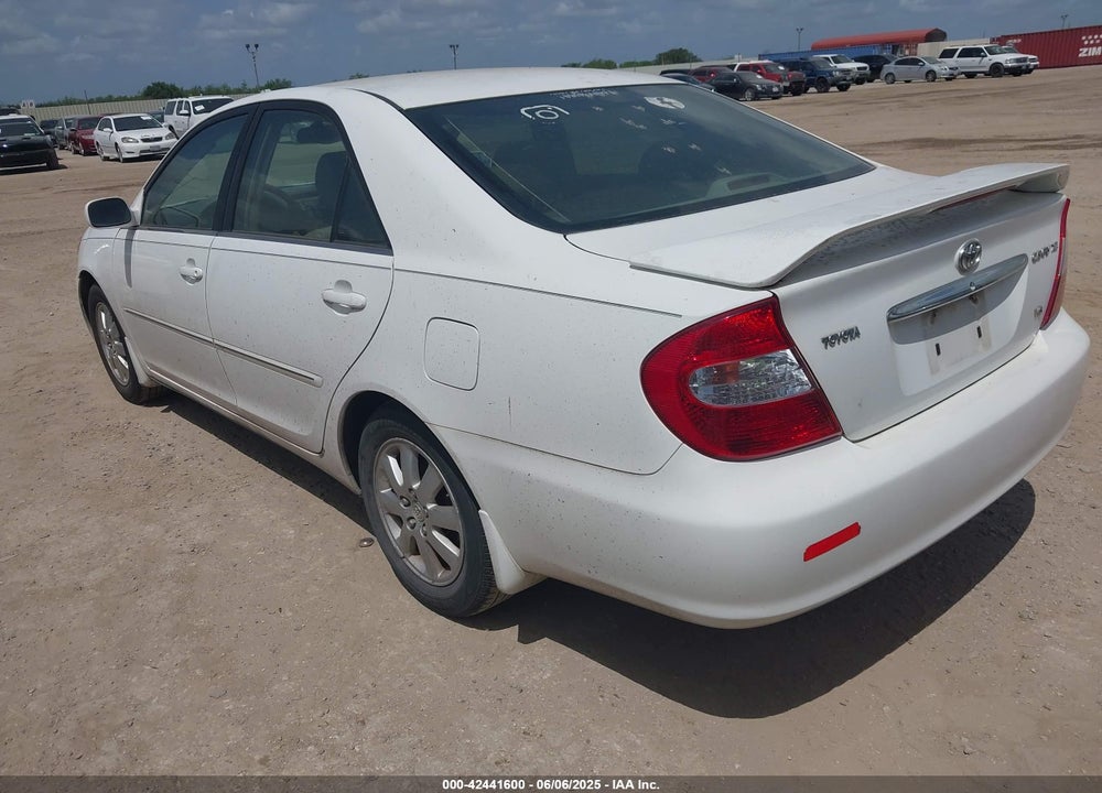 2003 TOYOTA CAMRY LE/XLE VIN: JTDBF30K030095917