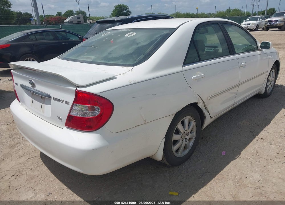 2003 TOYOTA CAMRY LE/XLE VIN: JTDBF30K030095917