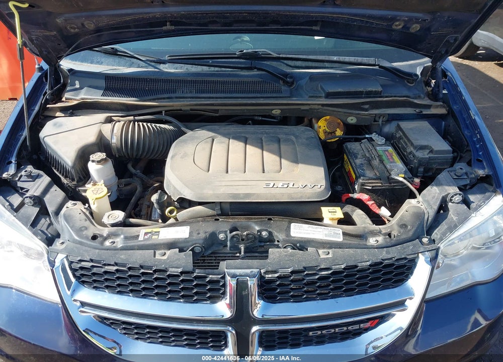 2016 DODGE GRAND CARAVAN VIN: 2C4RDGCG6GR273926