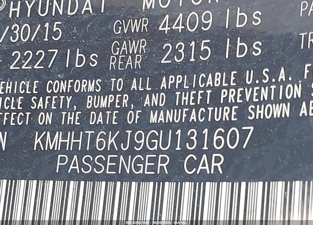 2016 HYUNDAI GENESIS VIN: KMHHT6KJ9GU131607