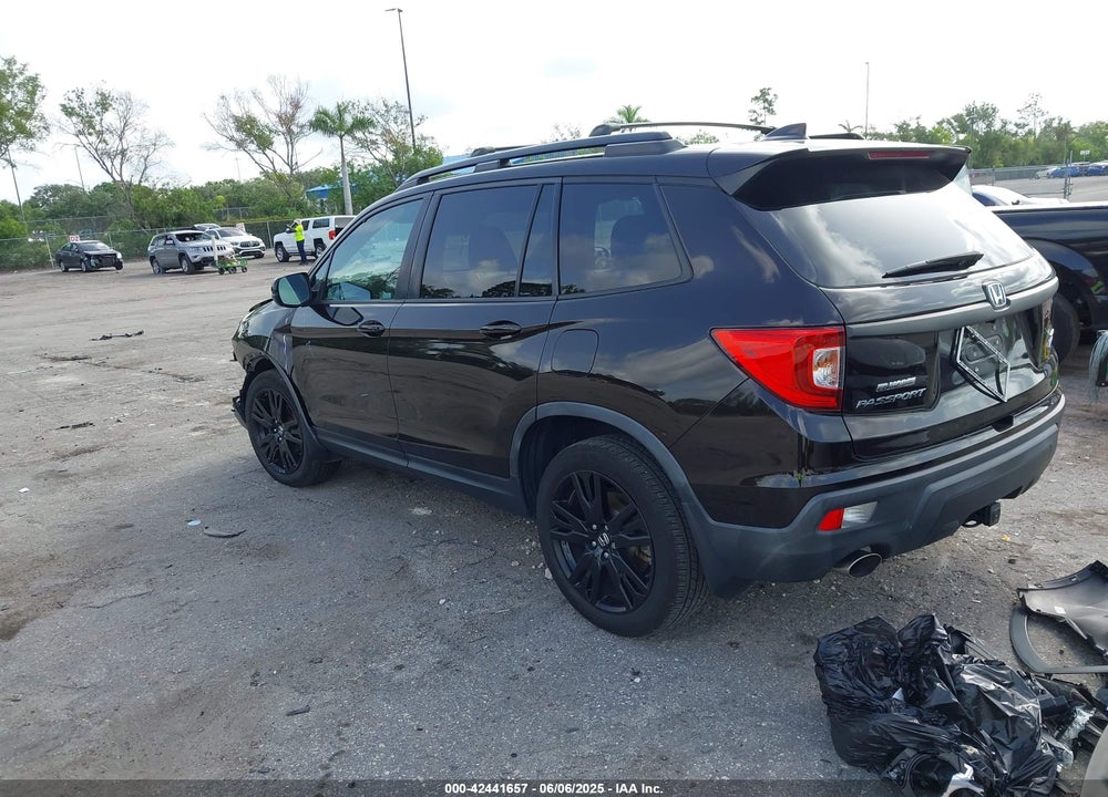 2019 HONDA PASSPORT VIN: 5FNYF8H2XKB015924