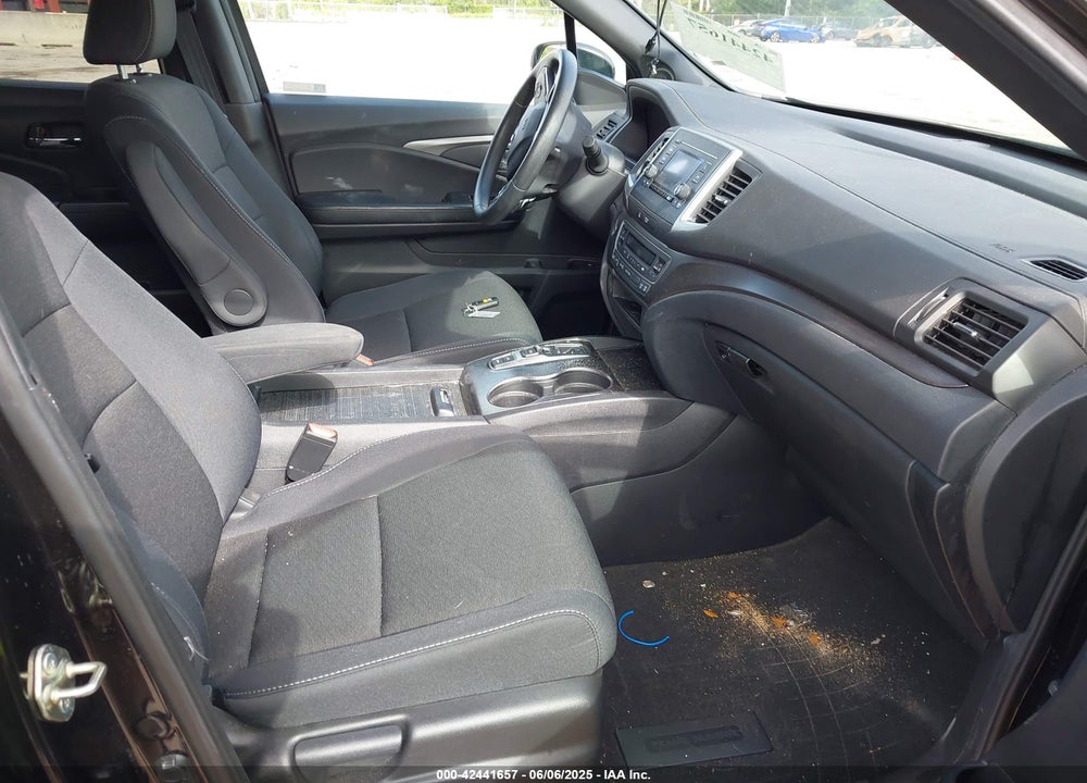 2019 HONDA PASSPORT VIN: 5FNYF8H2XKB015924