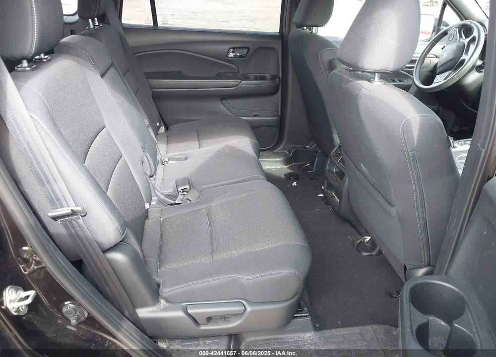 2019 HONDA PASSPORT VIN: 5FNYF8H2XKB015924