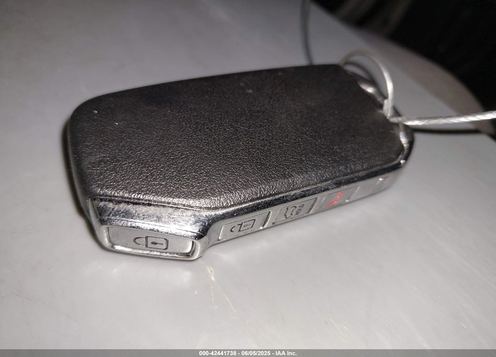 2022 KIA EV6 VIN: KNDC34LA8N5056956