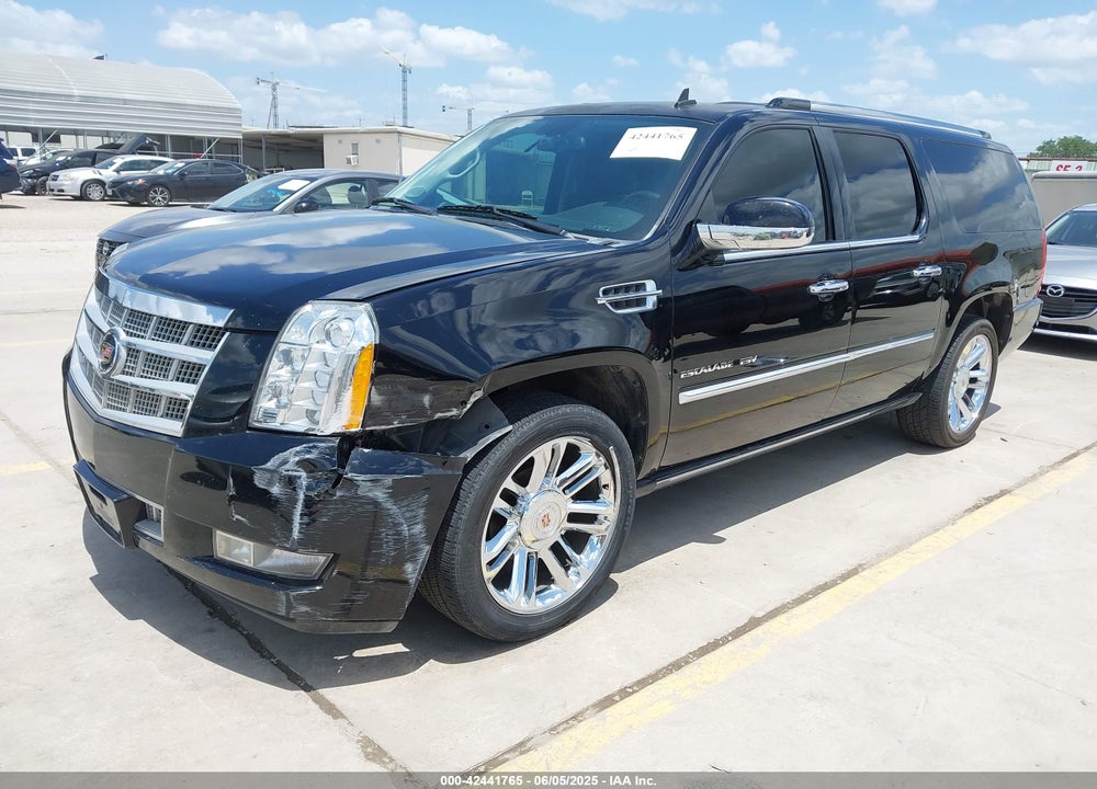 2013 CADILLAC ESCALADE ESV VIN: 1GYS4KEF2DR242077