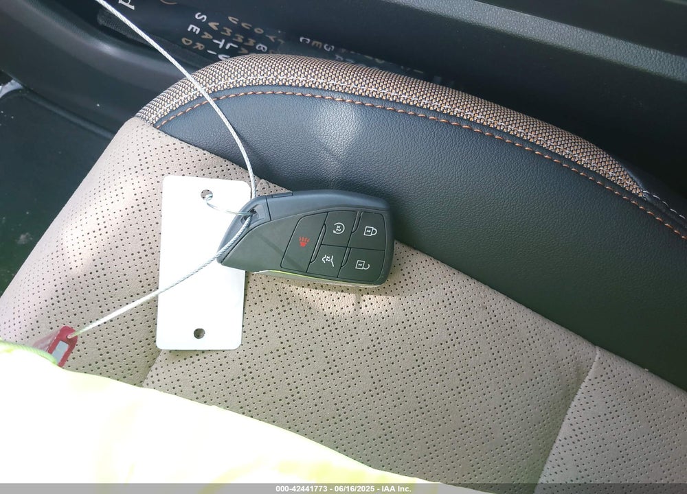 2025 CHEVROLET EQUINOX VIN: 3GNAXKEG1SL260082