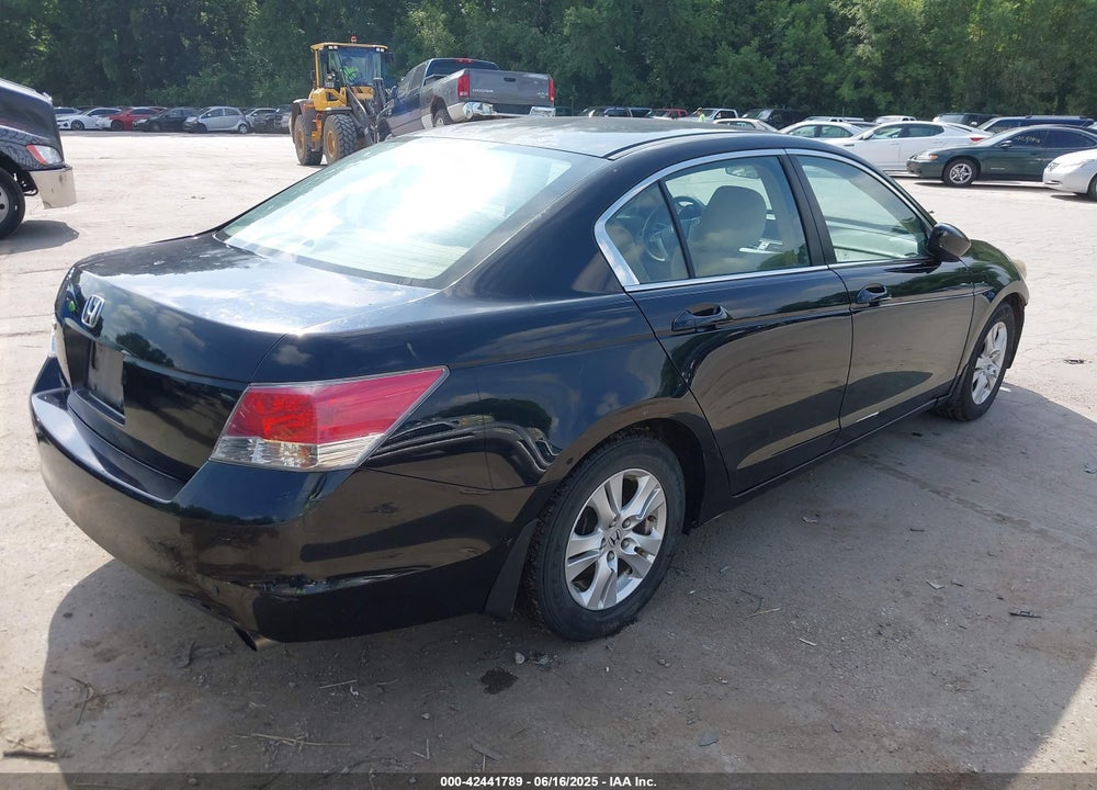 2008 HONDA ACCORD 2.4 LX-P VIN: 1HGCP26418A101022