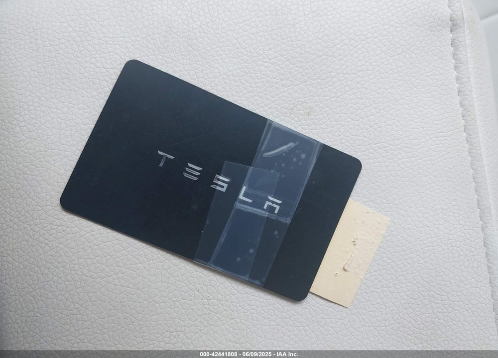 2021 TESLA MODEL Y LONG RANGE DUAL MOTOR ALL-WHEEL DRIVE VIN: 5YJYGAEE9MF117429