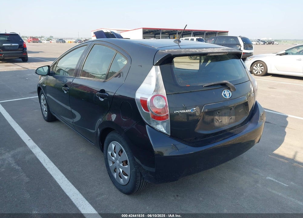 2013 TOYOTA PRIUS C TWO VIN: JTDKDTB34D1031838