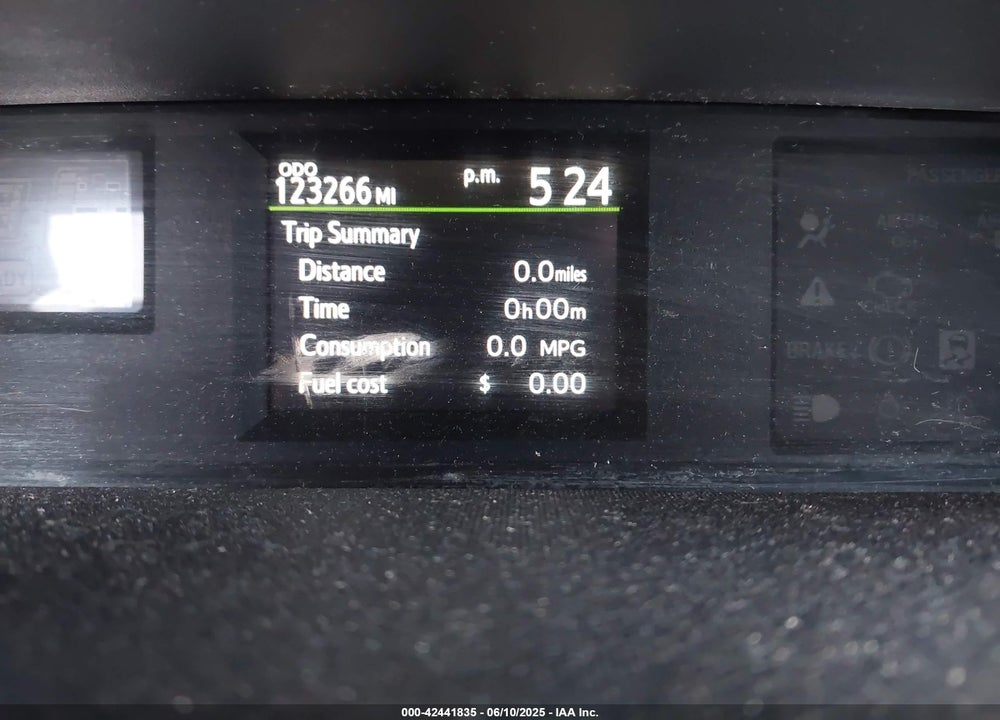 2013 TOYOTA PRIUS C TWO VIN: JTDKDTB34D1031838
