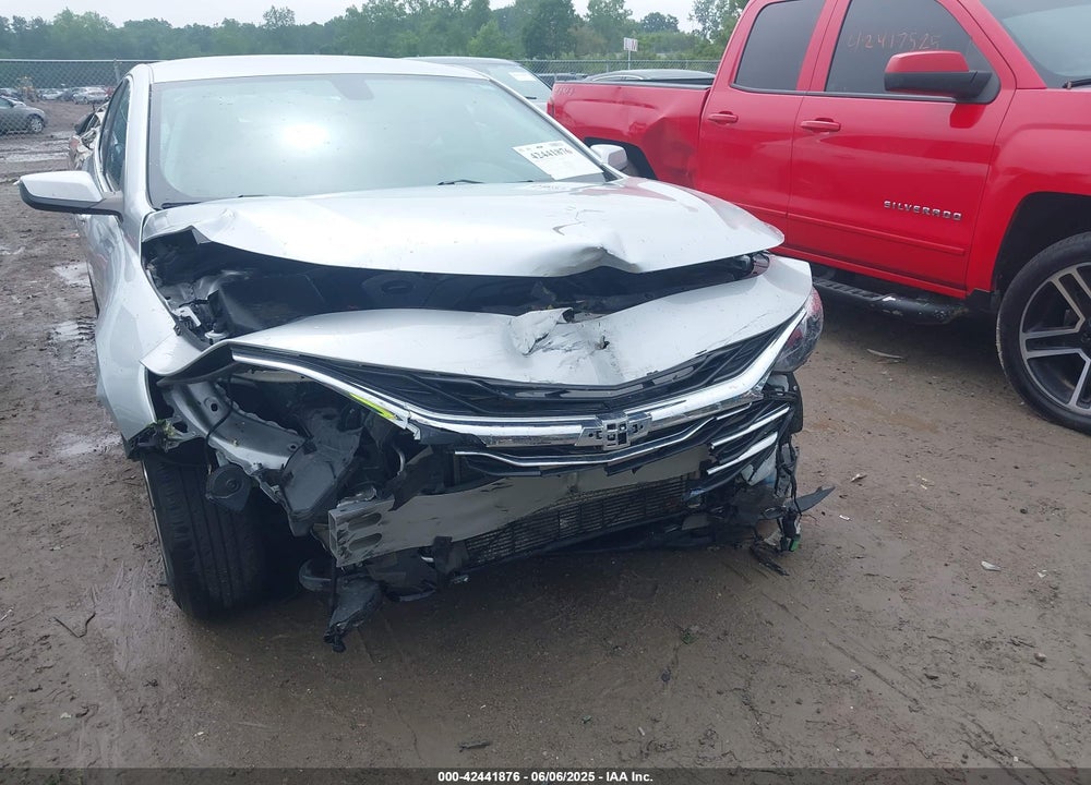 2022 CHEVROLET MALIBU VIN: 1G1ZD5ST1NF133721