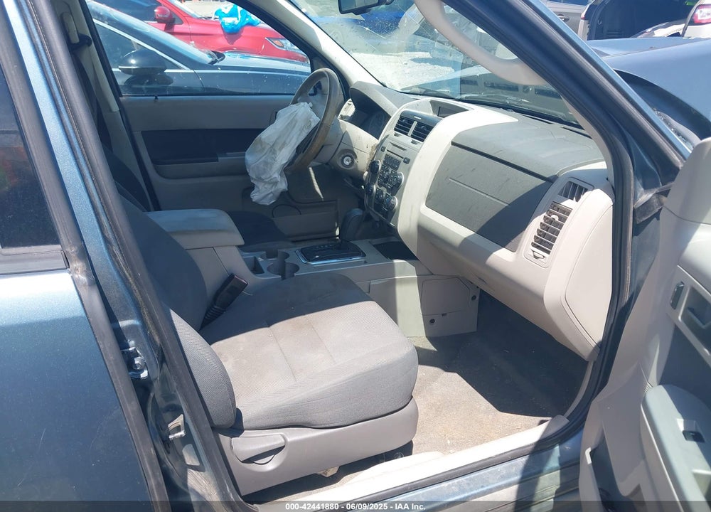 2010 FORD ESCAPE VIN: 1FMCU0DG9AKB09051
