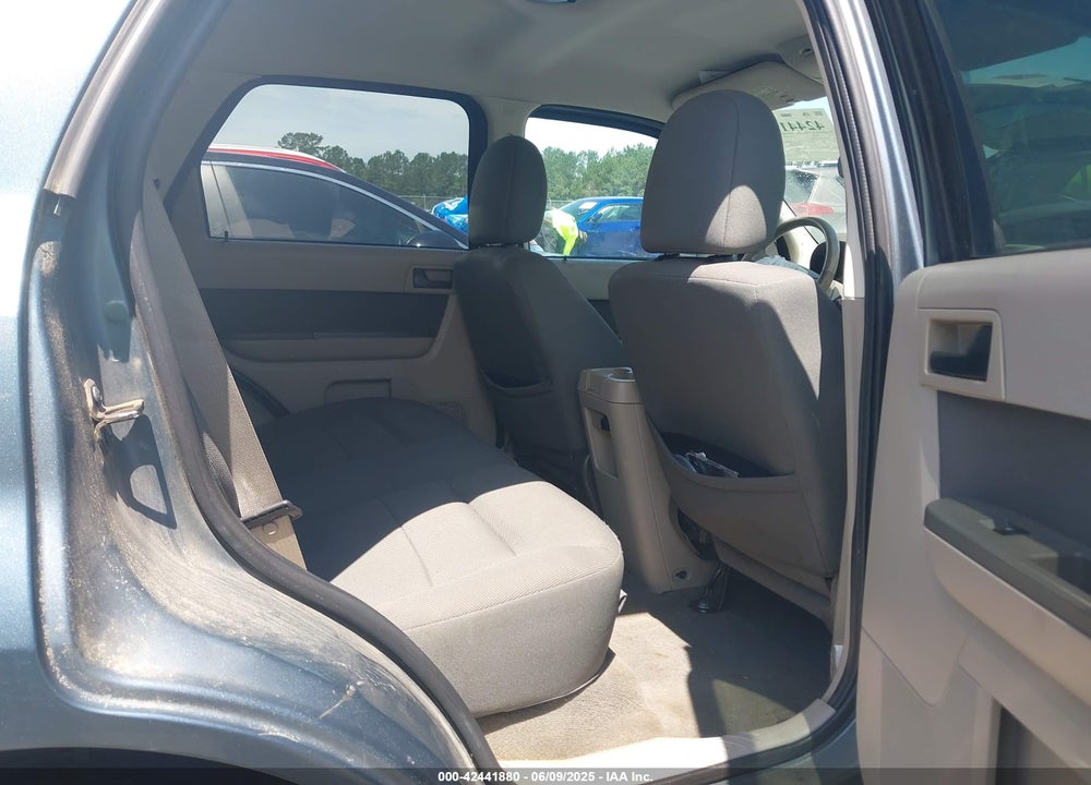 2010 FORD ESCAPE VIN: 1FMCU0DG9AKB09051