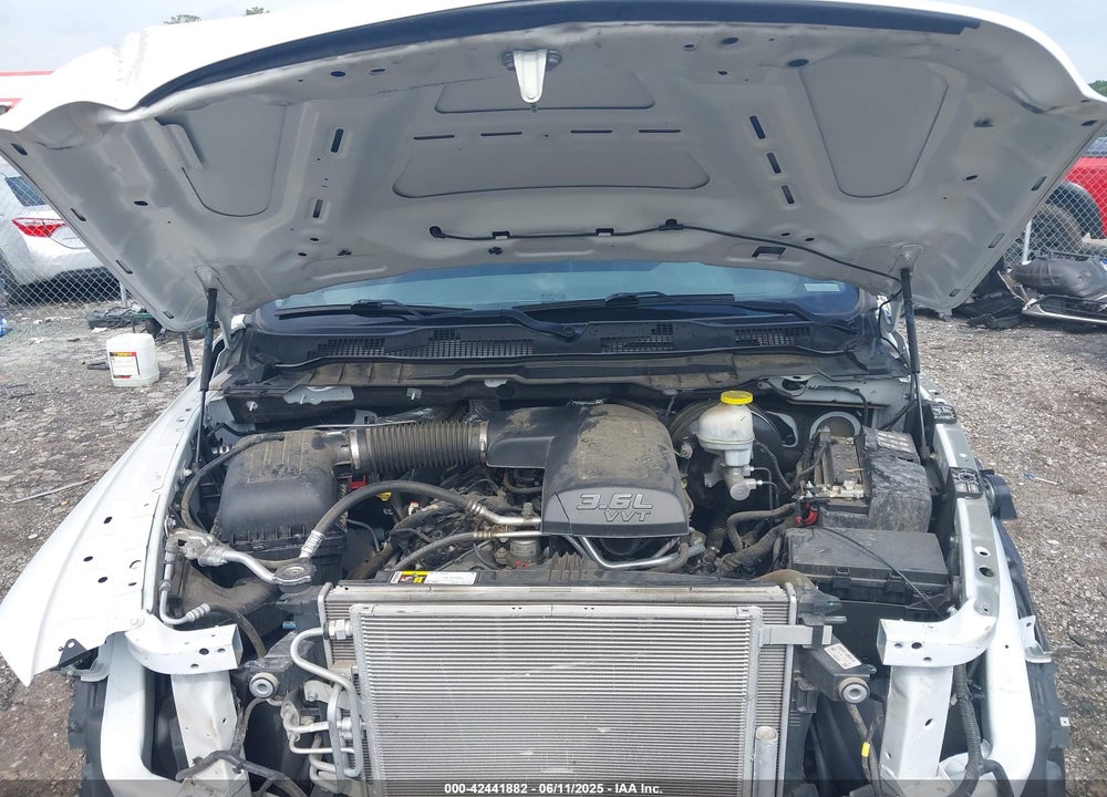 2020 RAM 1500 CLASSIC VIN: 3C6RR6KG4LG128081