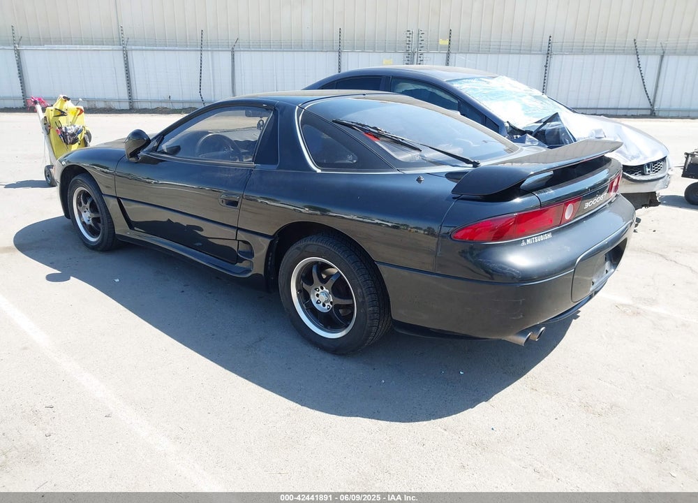 1994 MITSUBISHI 3000 GT VIN: JA3AM54J9RY006319
