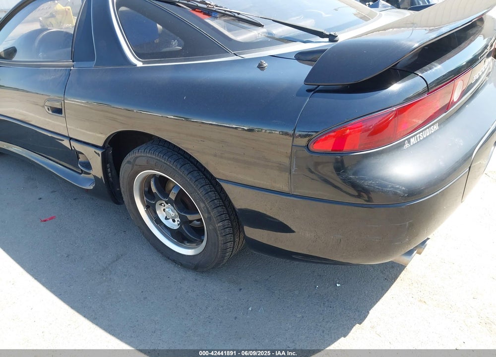 1994 MITSUBISHI 3000 GT VIN: JA3AM54J9RY006319