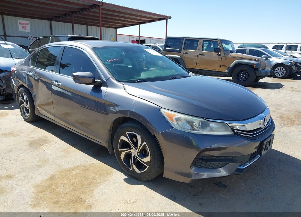 2016 HONDA ACCORD SEDAN VIN: 1HGCR2F45GA166108