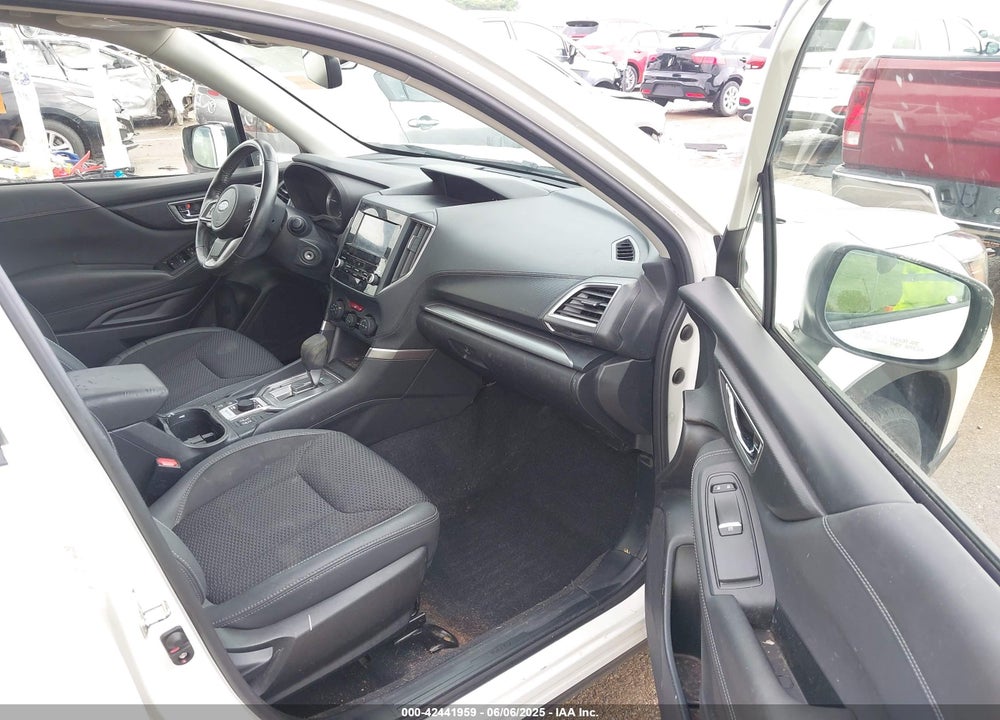 2020 SUBARU FORESTER VIN: JF2SKAGC2LH552728