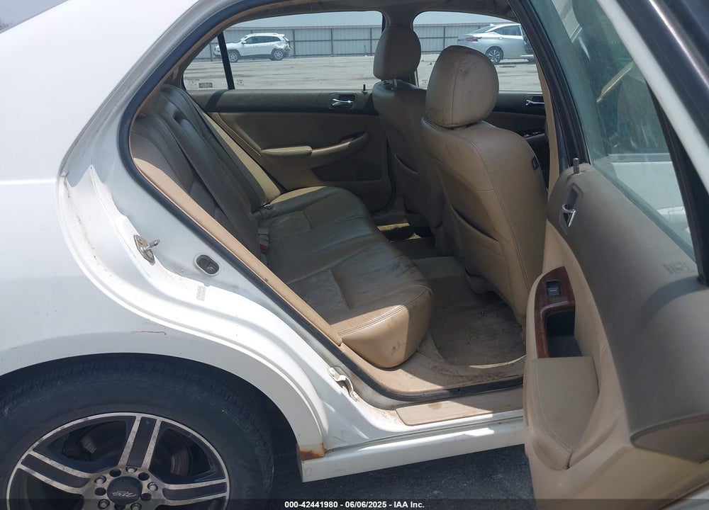 2007 HONDA ACCORD 3.0 EX VIN: 1HGCM66517A061130