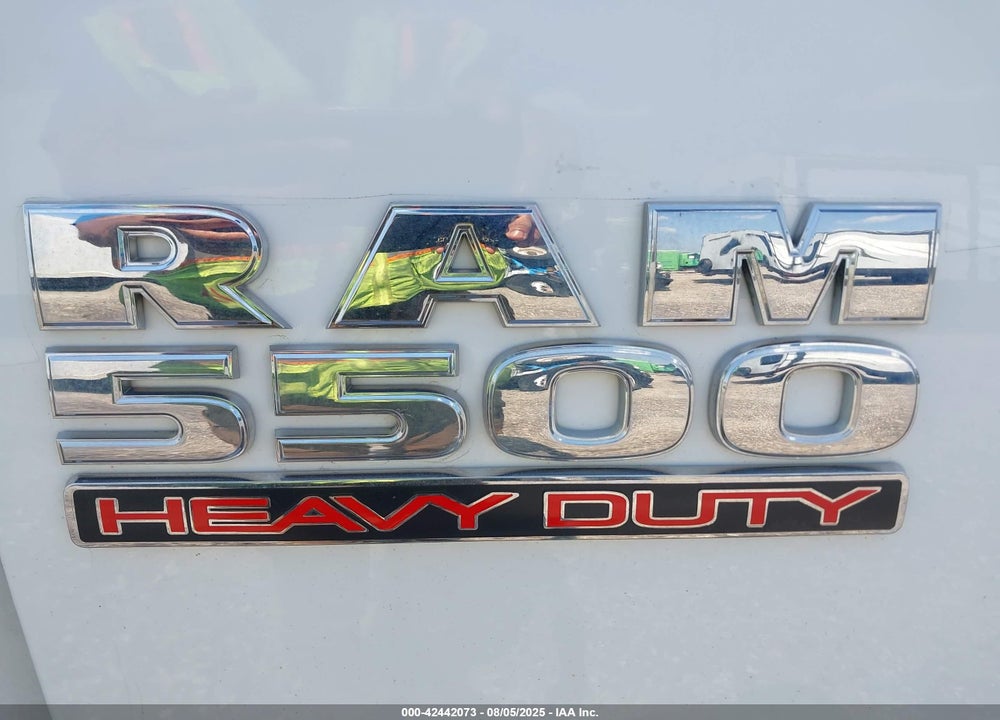 2015 RAM 5500 CHASSIS TRADESMAN/SLT VIN: 3C7WRMBL9FG567197