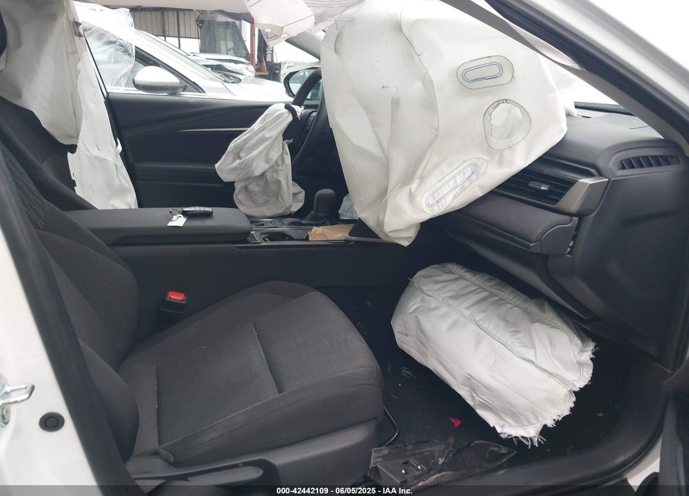 2025 TOYOTA CAMRY LE VIN: 4T1DAACK6SU141924