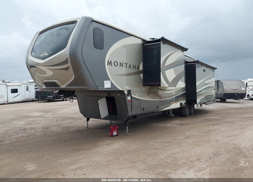 2018 KEYSTONE MONTANA VIN: 4YDF39225J4703315