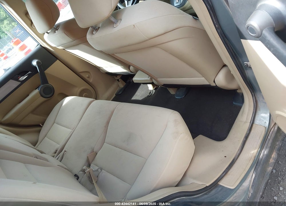 2010 HONDA CR-V LX VIN: 5J6RE3H39AL039186