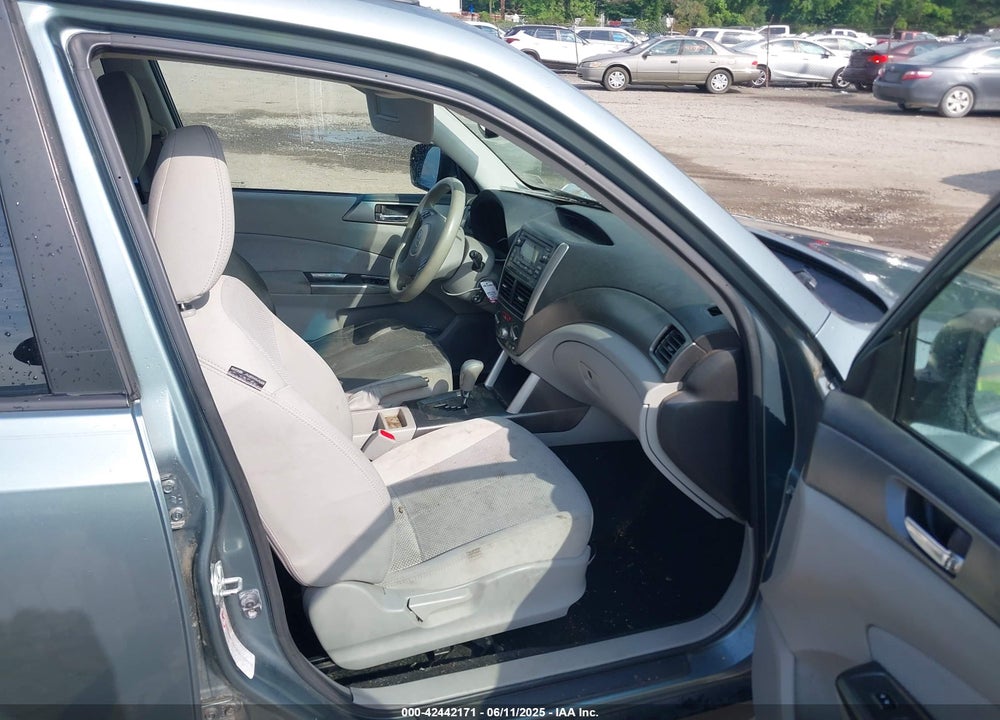 2011 SUBARU FORESTER 2.5X PREMIUM VIN: JF2SHADC9BH775141
