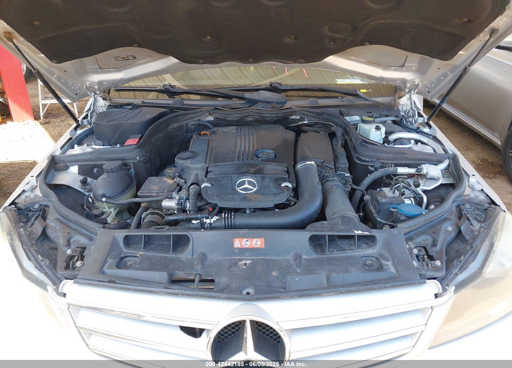 2012 MERCEDES-BENZ C CLASS VIN: WDDGF4HB3CR235072